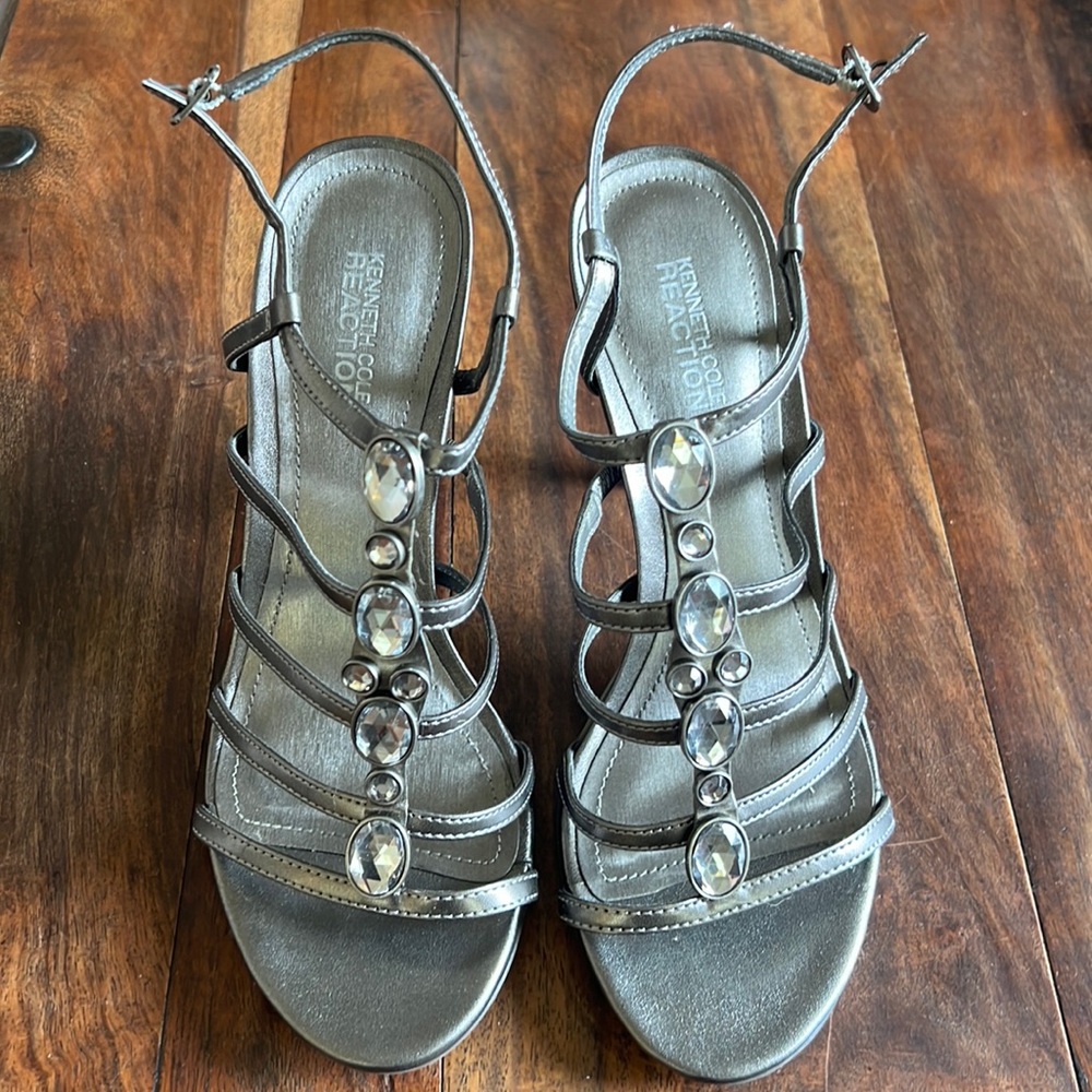 Kenneth Cole Silver High Heels Size 7.5